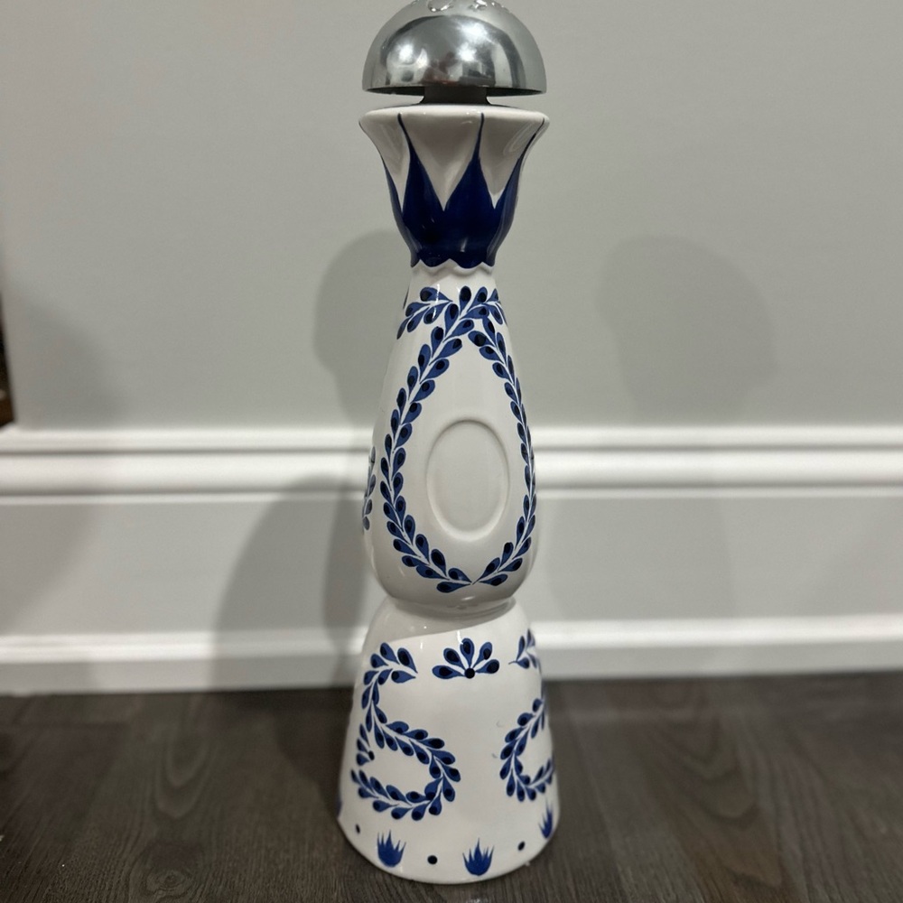 CLASE AZUL EMPTY BOTTLE 750ml (one), more available.